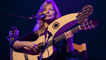 MoMM@Home: The Harp Guitar with Muriel Anderson Artist Photo